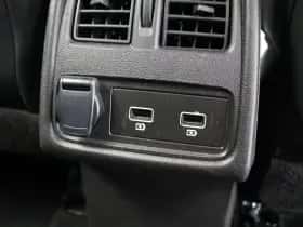 Renault Captur (2024) thumbnail 4