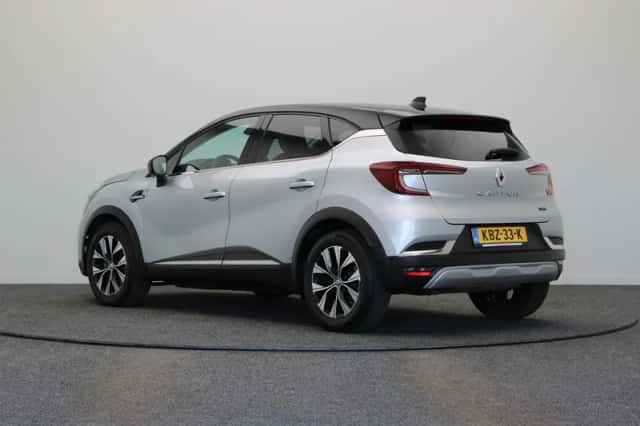 Renault Captur (2024) thumbnail 2