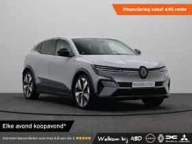 Renault Mégane E-Tech (2023) thumbnail 1