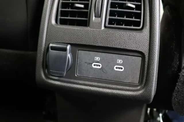 Renault Captur (2025) thumbnail 4