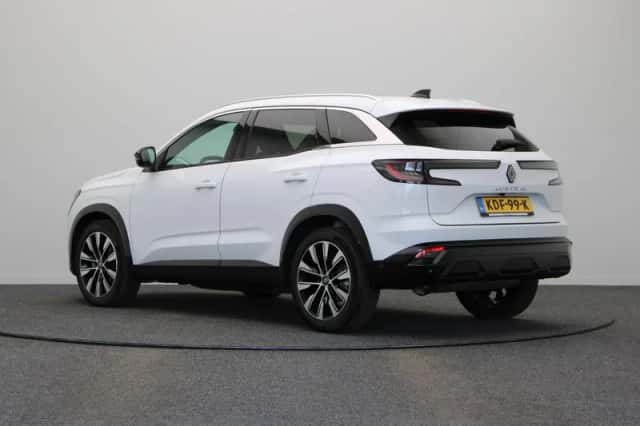 Renault Austral (2025) thumbnail 2