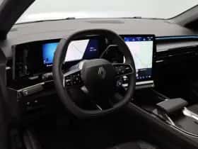 Renault Austral (2025) thumbnail 18
