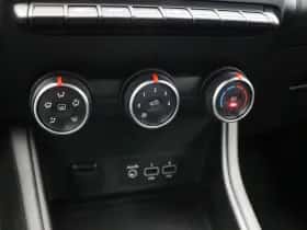 Renault Captur (2021) thumbnail 28