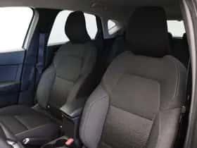 Renault Captur (2021) thumbnail 34