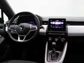 Renault Clio (2023) thumbnail 3