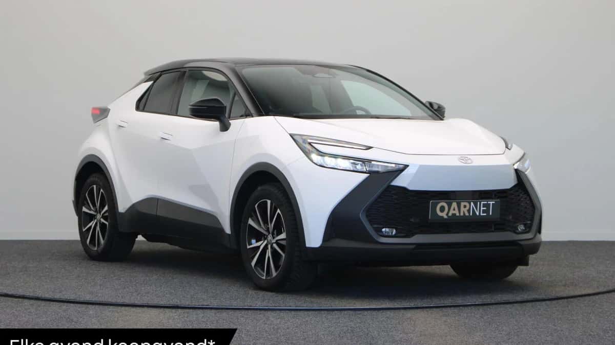 Toyota C-HR (2025) — foto 1