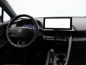 Toyota C-HR (2025) thumbnail 5