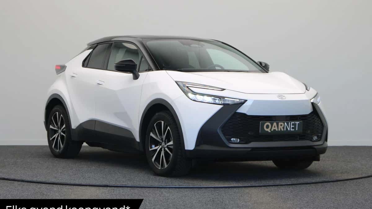 Toyota C-HR (2025) — foto 1