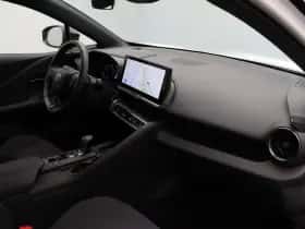 Toyota C-HR (2025) thumbnail 12