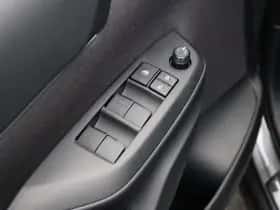 Toyota Yaris Cross (2025) thumbnail 17