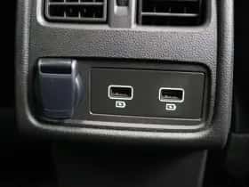 Renault Captur (2024) thumbnail 3