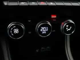 Renault Captur (2024) thumbnail 31