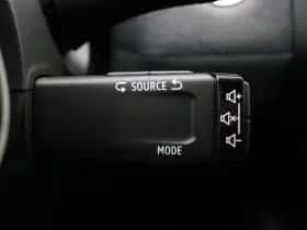 Renault Clio (2024) thumbnail 24