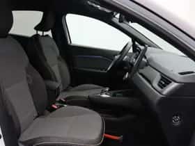 Renault Captur (2025) thumbnail 5