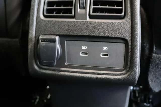 Renault Captur (2025) thumbnail 4