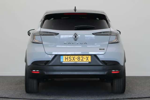 Renault Captur (2025) thumbnail 5