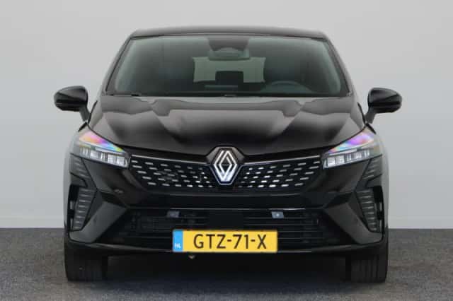 Renault Clio (2024) thumbnail 6