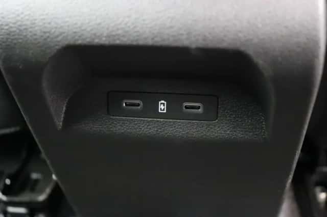 Renault Mégane E-Tech (2023) thumbnail 5