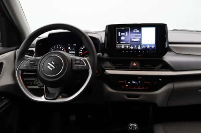 Suzuki Swift (2025) thumbnail 4