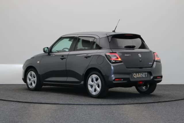 Suzuki Swift (2025) thumbnail 2