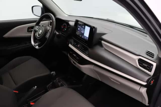 Suzuki Swift (2025) thumbnail 5