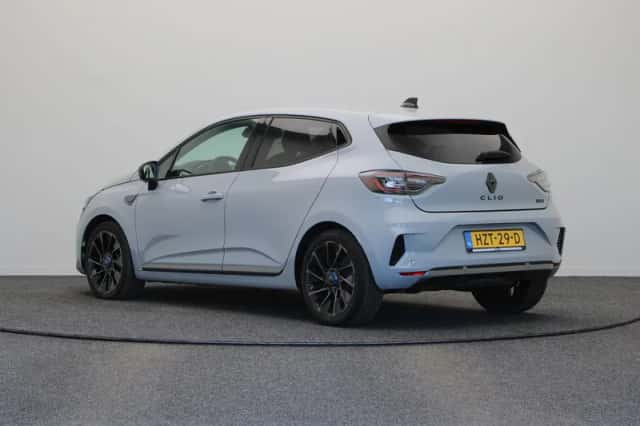 Renault Clio (2025) thumbnail 2