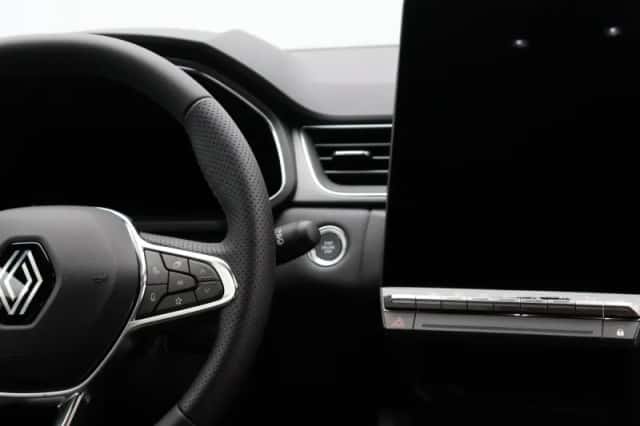 Renault Captur (2026) thumbnail 6