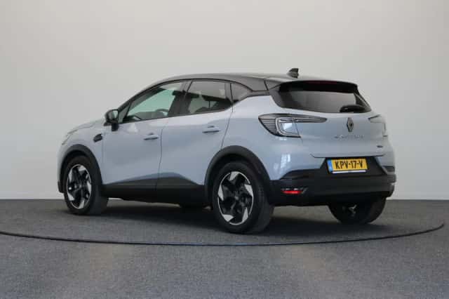 Renault Captur (2025) thumbnail 2