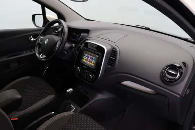 Renault Captur (2019) thumbnail 5