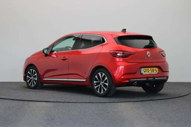 Renault Clio (2023) thumbnail 2