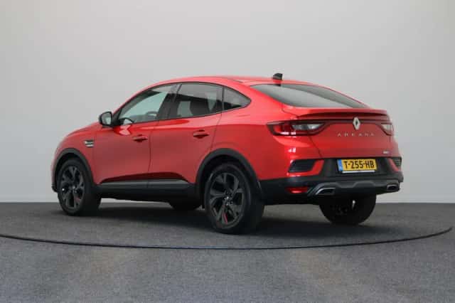 Renault Arkana (2023) thumbnail 2