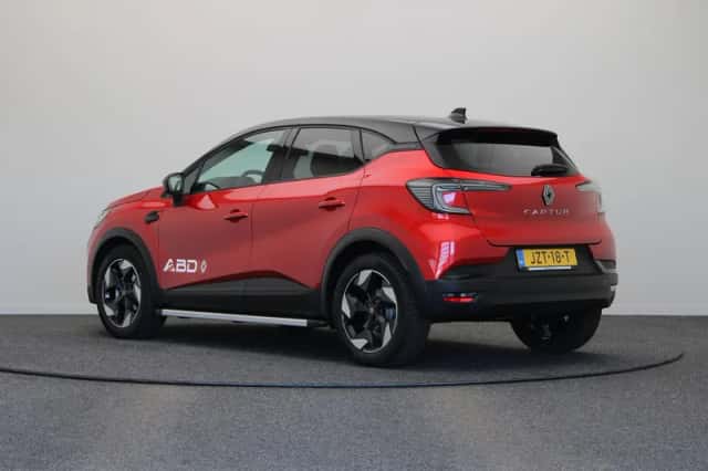 Renault Captur (2026) thumbnail 2