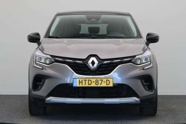 Renault Captur (2024) thumbnail 4
