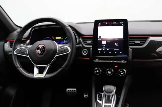 Renault Arkana (2023) thumbnail 5
