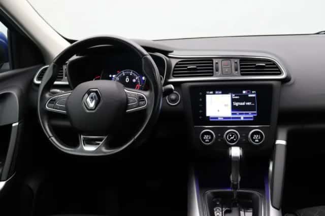 Renault Kadjar (2022) thumbnail 4