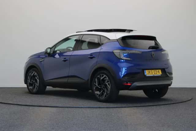 Renault Captur (2025) thumbnail 2