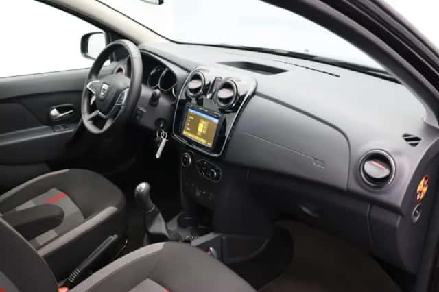 Dacia Sandero (2019) thumbnail 5