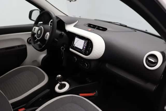 Renault Twingo (2024) thumbnail 6