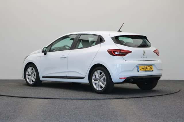 Renault Clio (2021) thumbnail 2