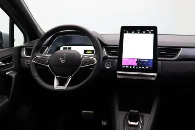 Renault Captur (2025) thumbnail 4
