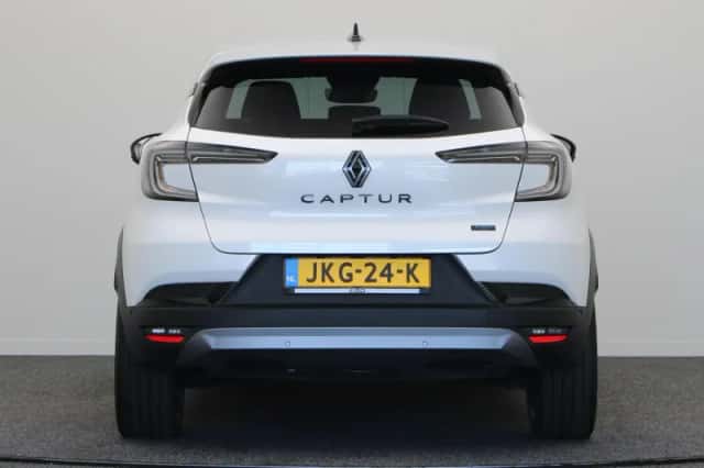 Renault Captur (2025) thumbnail 6