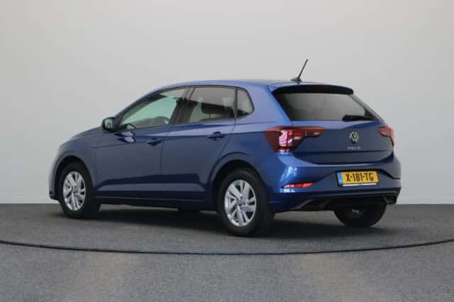 Volkswagen Polo (2022) thumbnail 2