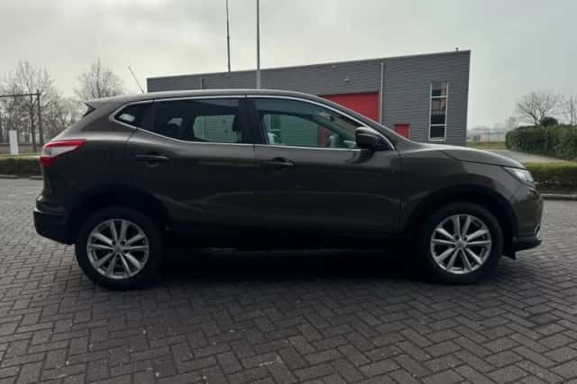 Nissan Qashqai (2014) thumbnail 6