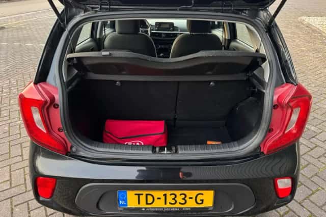 Kia Picanto (2018) thumbnail 2
