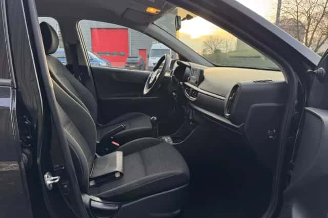Kia Picanto (2018) thumbnail 4