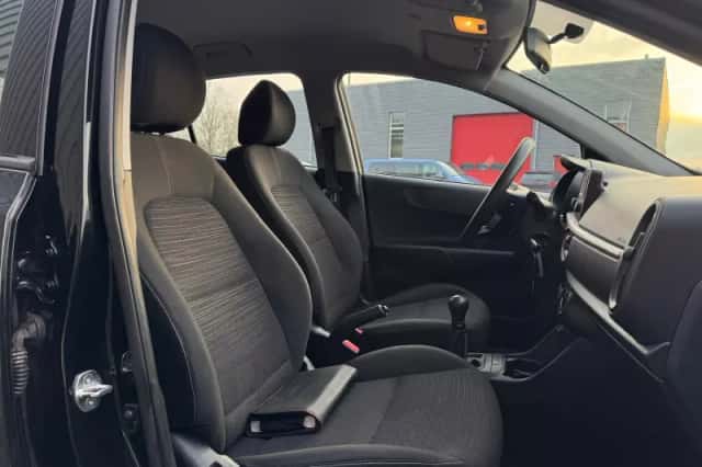 Kia Picanto (2018) thumbnail 5