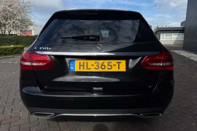 Mercedes-Benz C-Klasse (2015) thumbnail 4