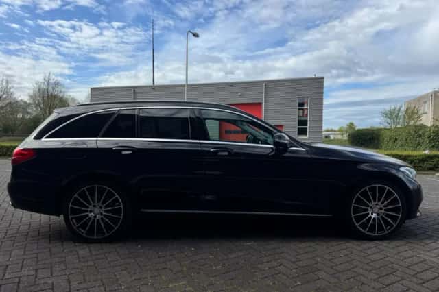 Mercedes-Benz C-Klasse (2015) thumbnail 6