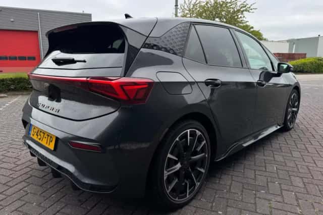 CUPRA Born (2022) thumbnail 5