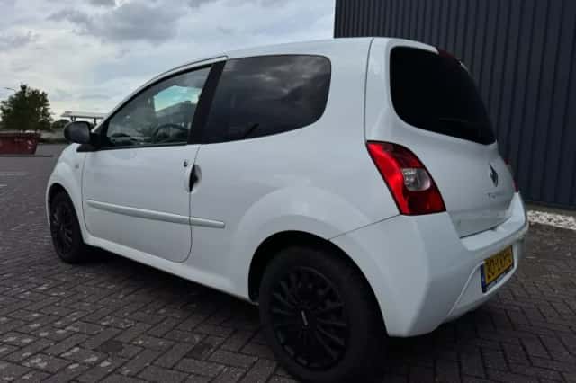 Renault Twingo (2010) thumbnail 3